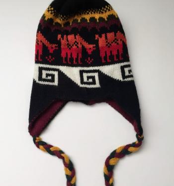 Knit Hat Chullo Double-Sided Black and Red Violet